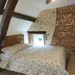 De La Mouchonniere * Saint-Ouen-de-Sècherouvre