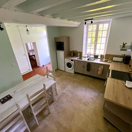 Holiday home De La Mouchonniere Saint-Ouen-de-Secherouvre